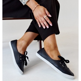 Námořnicky modré nazouvací tenisky z eko kůže Knudsen modrý 1