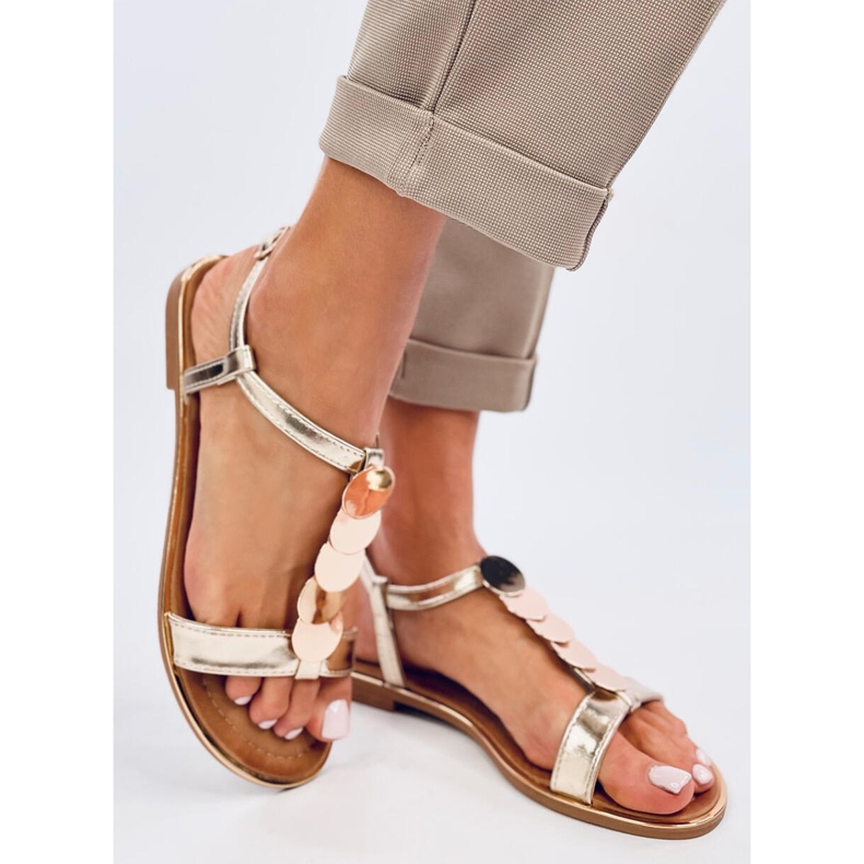 Ennes Gold sandály se zlatým zdobením 1 Ennes Gold sandály se zlatým zdobením 1