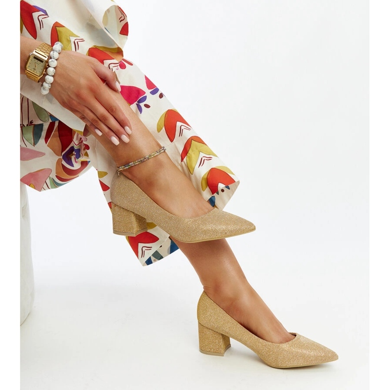 Laity zlaté lesklé lodičky na vysokém podpatku zlatý 2