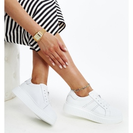 Modré kožené boty s ozdobnou přezkou bílý 1