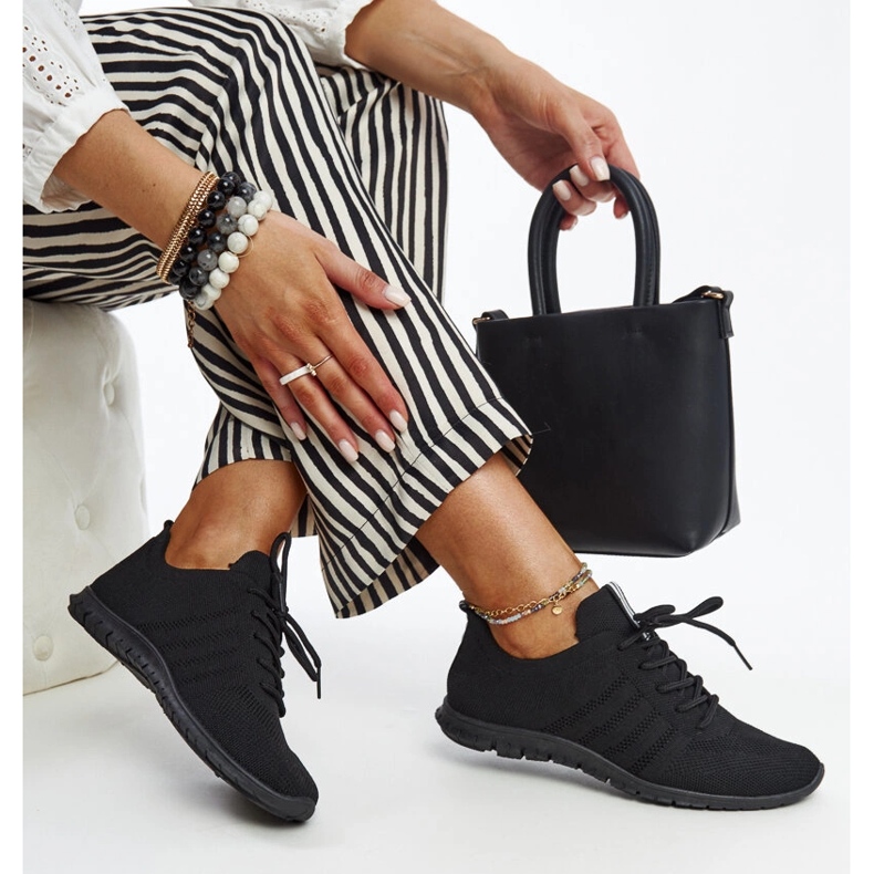 Černé sportovní tenisky Shukornia černá 1 Černé sportovní tenisky Shukornia černá 1