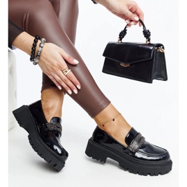 Černé mokasíny zdobené zirkony Leceta černá 1