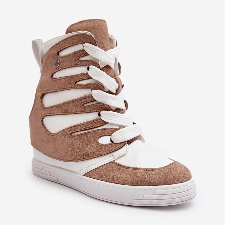 Béžové kožené kotníkové boty na klínku Amria béžový 1