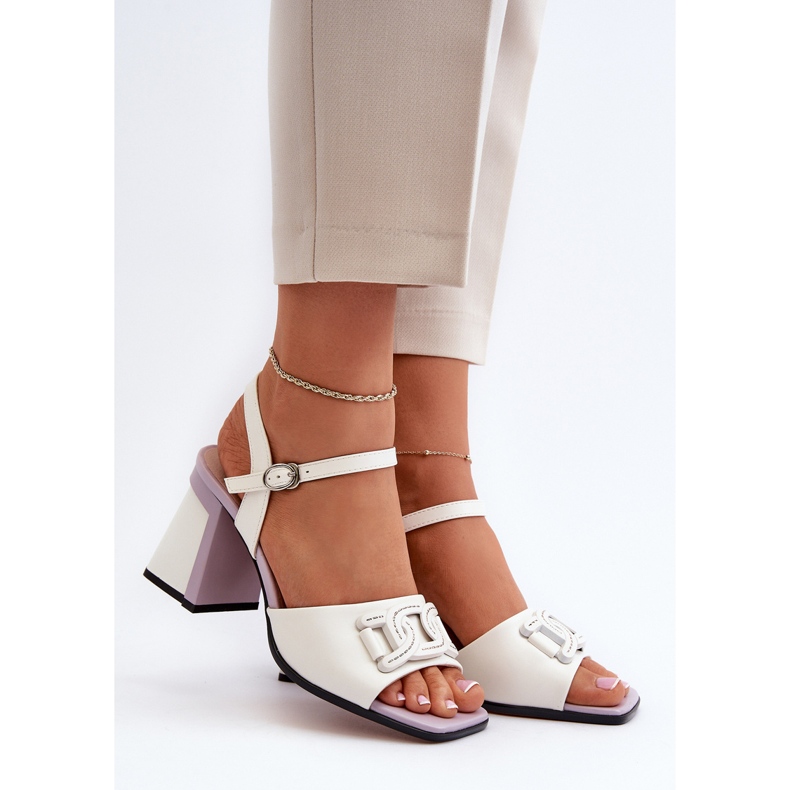 S.Barski Elegantní sandály na vysokém podpatku s ozdobou, bílé D&A MR38-156 bílý 2 S.Barski Elegantní sandály na vysokém podpatku s ozdobou, bílé D&A MR38-156 bílý 2