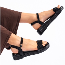 Sabrina Pohodlné černé dámské sandály černá 1 Sabrina Pohodlné černé dámské sandály černá 1