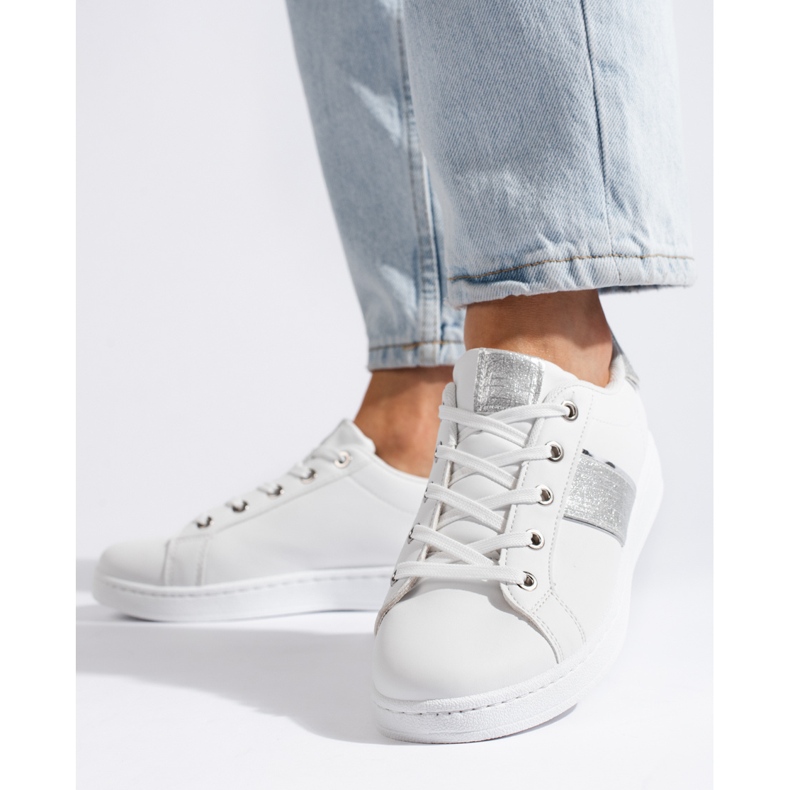 Dámské sportovní boty bílé barvy bílý 1 Dámské sportovní boty bílé barvy bílý 1