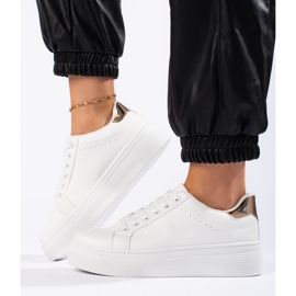 Bílé dámské sportovní boty bílý 1