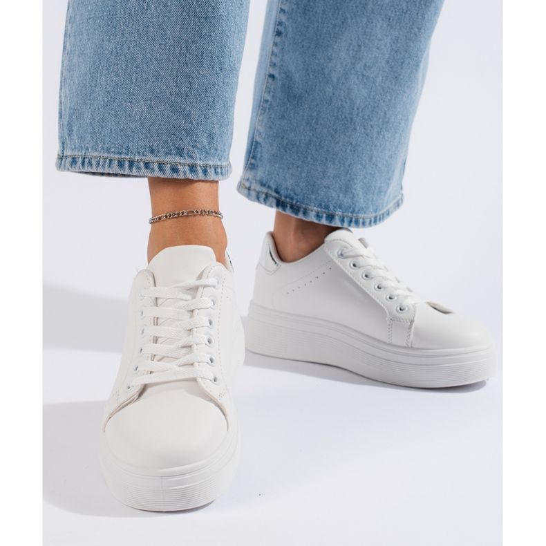 Bílé dámské sportovní boty bílý 2