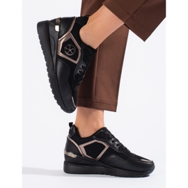 Dámské sportovní boty černé barvy černá 1 Dámské sportovní boty černé barvy černá 1