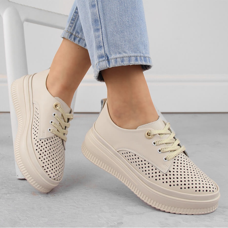 Dámské kožené prolamované boty na platformě, béžová Artiker 54C1707 béžový 1