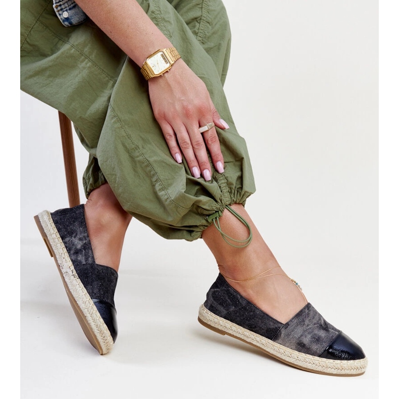 Černé lesklé espadrilky Surana černý 1