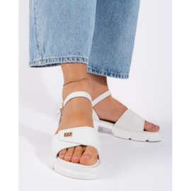 Goodin Pohodlné dámské bílé kožené sandály bílý 1