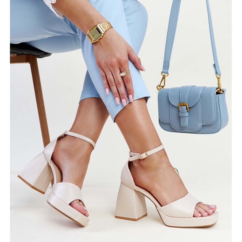 Světle béžové sandály na vysokém podpatku značky Vesna béžový 1