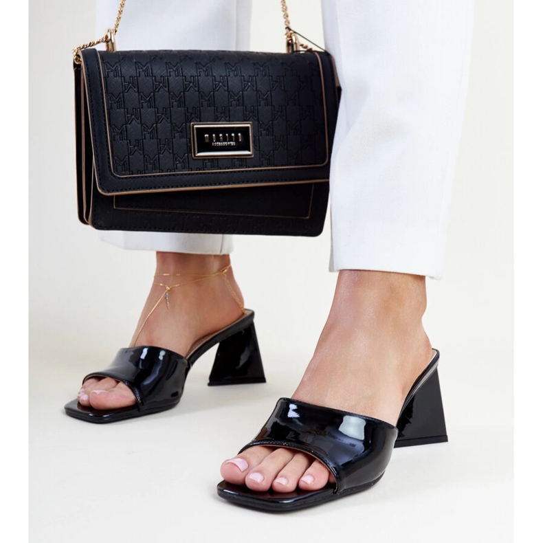 Černé patentované klouzačky Andela na vysokém podpatku černá 1