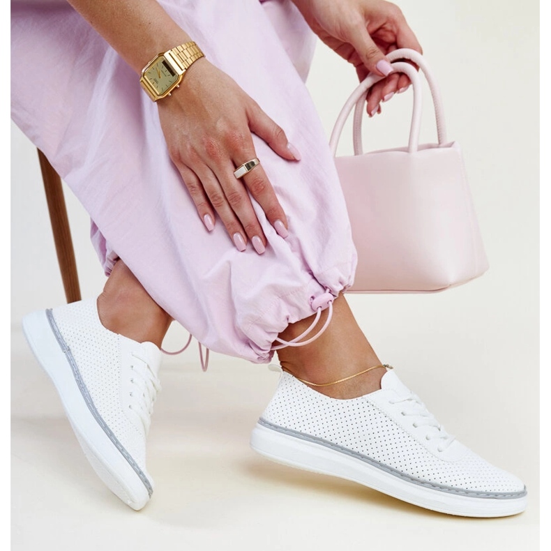 Bílo-šedé prolamované tenisky Biserka bílý 1