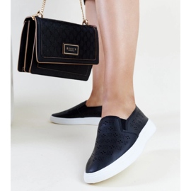 Černé nazouvací tenisky Hilal černý 2