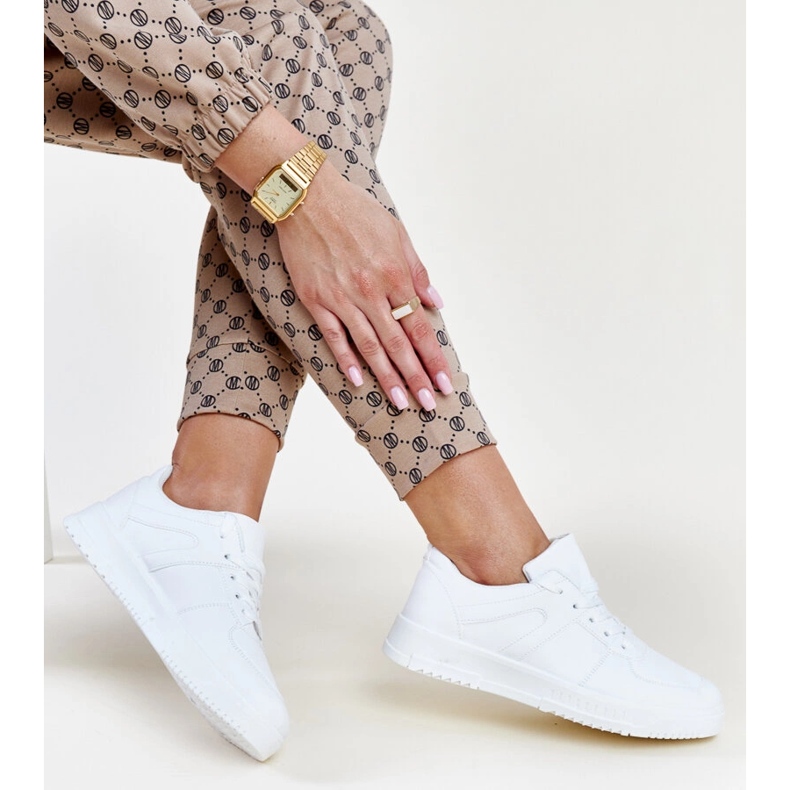 Bílé sportovní tenisky Hagara bílý 1