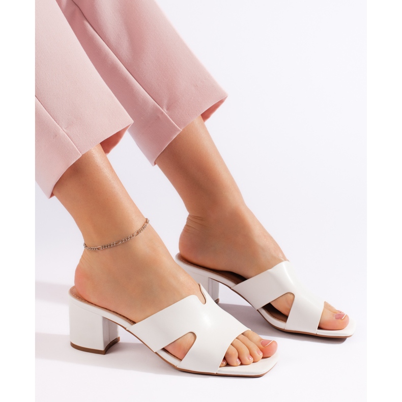 Bílé dámské žabky na vysokém podpatku bílý 1