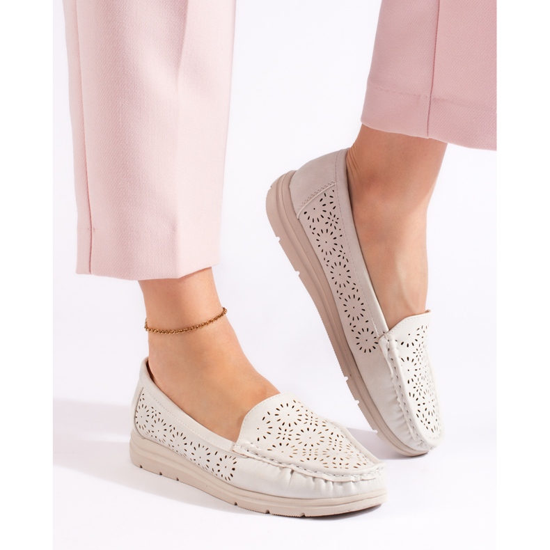 Dámské bílé prolamované mokasíny bílý 1