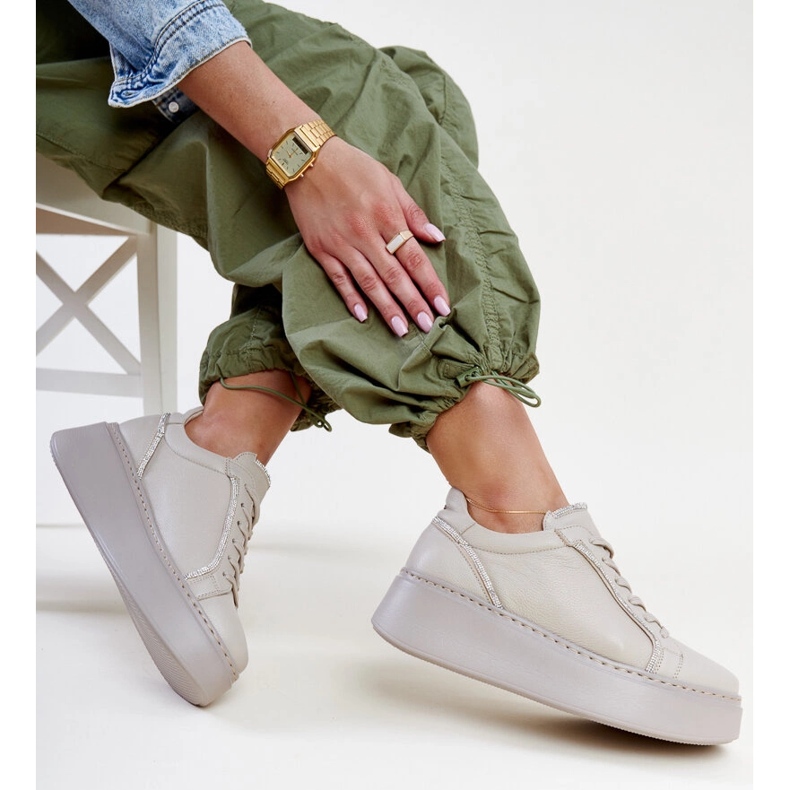 Tmavě béžové kožené tenisky s kamínky Karino béžový 1