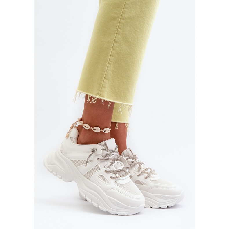 Dámské tenisky na masivní podrážce s ozdobným šněrováním bílá Relissa bílý 2