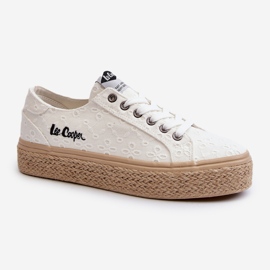 Dámské krajkové tenisky s prýmkem Lee Cooper LCW-24-44-2425 bílé bílý 2