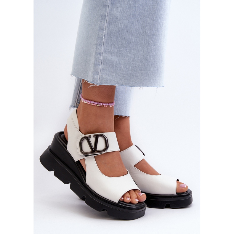 Vinceza Dámské sandály na klínu a platformě vyrobené z eko kůže, bílá triaola bílý 2