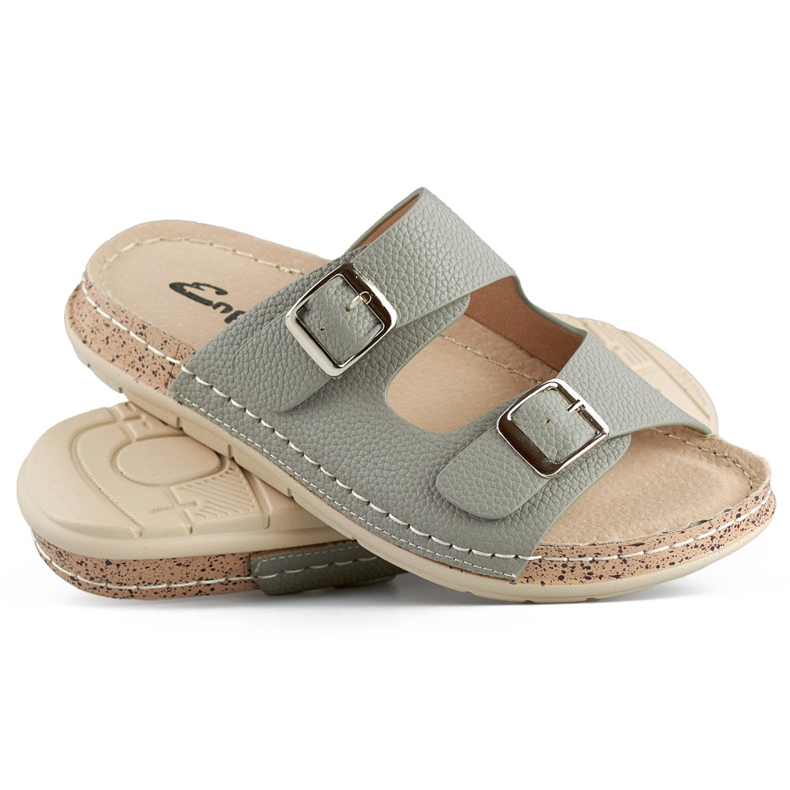 Pohodlné šedé dámské žabky se dvěma přezkami a koženou stélkou šedá 1