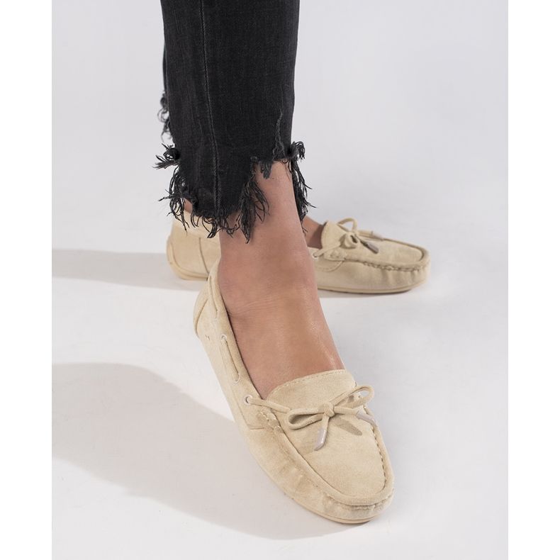 Pohodlné dámské béžové semišové mokasíny béžový 2 Pohodlné dámské béžové semišové mokasíny béžový 2