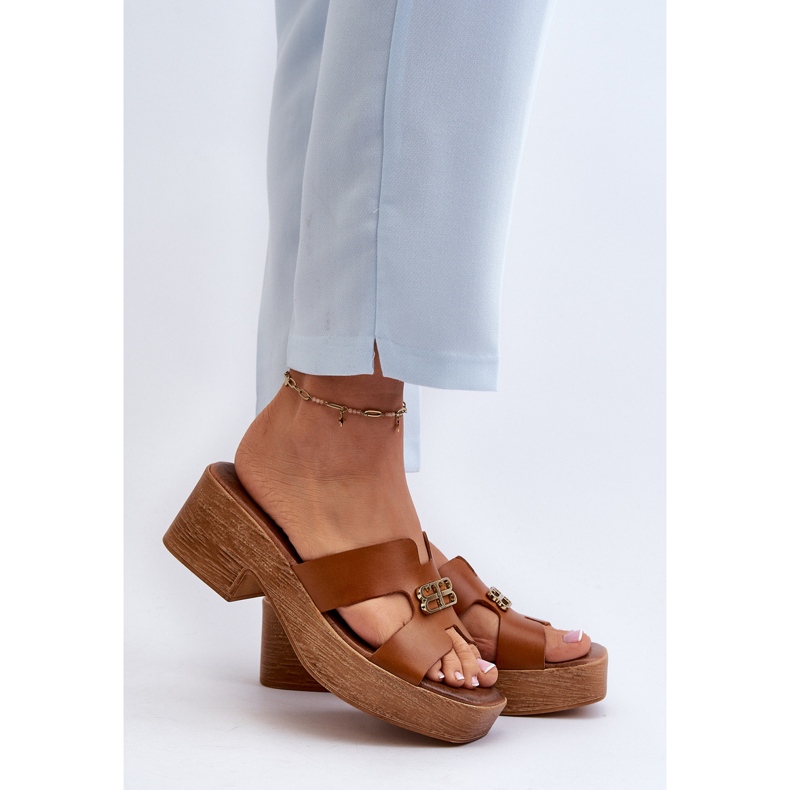 Zazoo 40412 Kožené elegantní dámské žabky se zlatým zdobením, hnědé hnědý 2