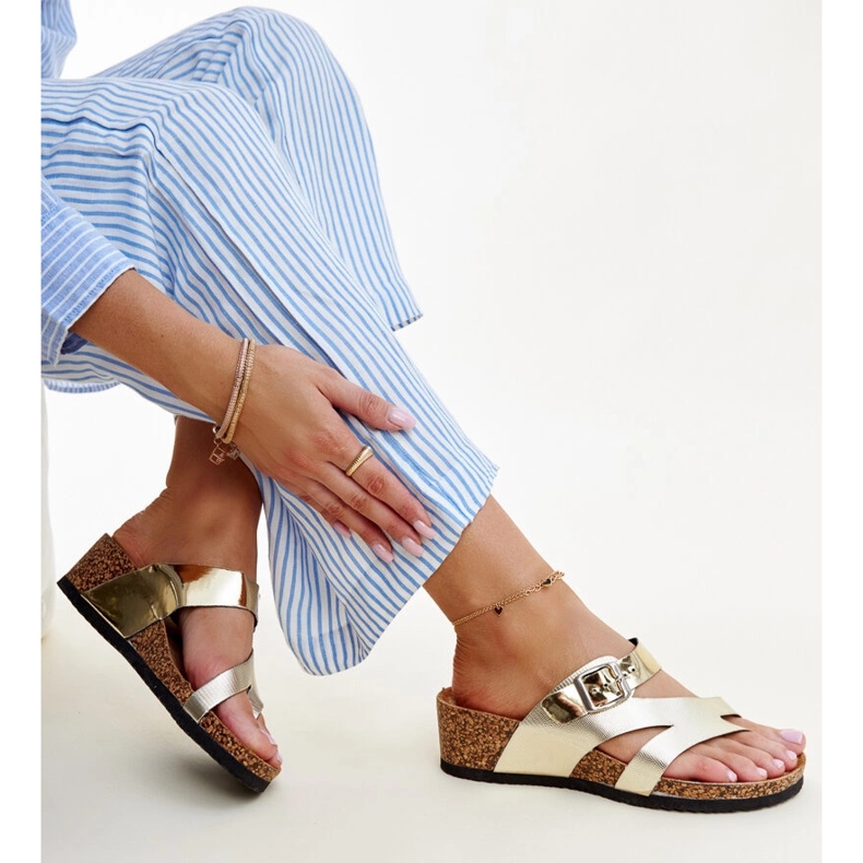 Donata zlaté kovové klínové muly zlatý 1 Donata zlaté kovové klínové muly zlatý 1