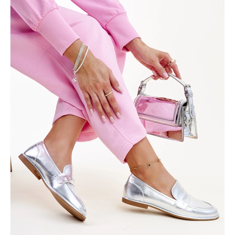 Stříbrné klasické mokasíny Nasia stříbrný 1