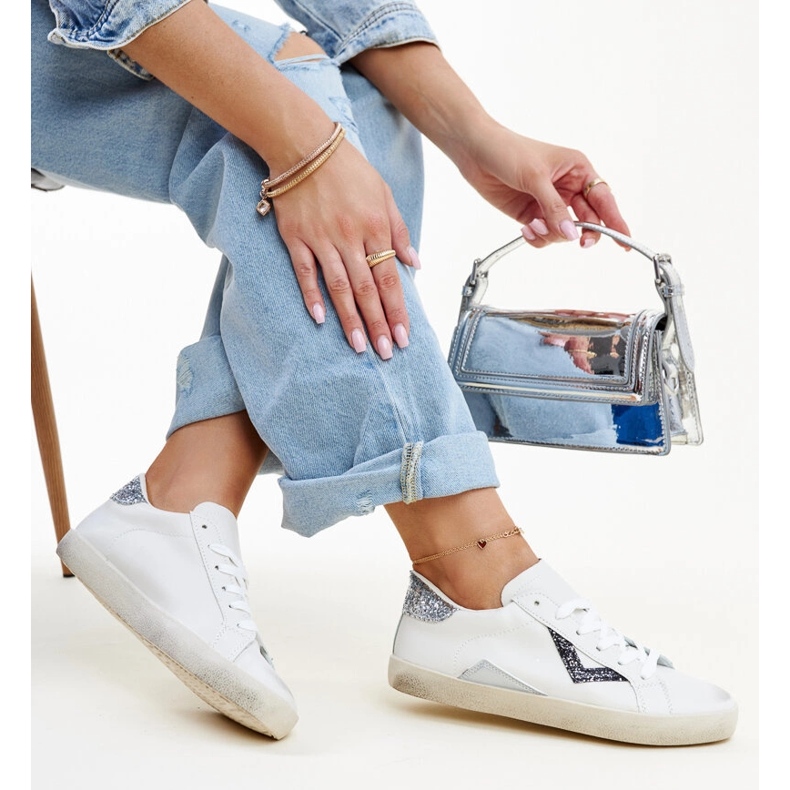 Bílé tenisky s obnošeným efektem značky Gombol bílý 1