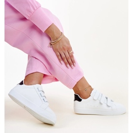 Bílé a černé tenisky na suchý zip značky Samala bílý 1