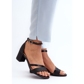 Vinceza Třpytivé dámské sandály na nízkém podpatku černé Ploemis černá 2 Vinceza Třpytivé dámské sandály na nízkém podpatku černé Ploemis černá 2