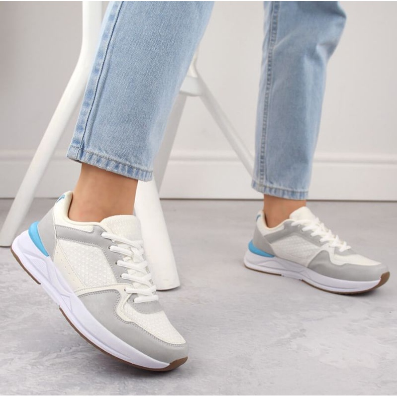 Sportovní boty Atletico ATC458B, bílé bílý 2