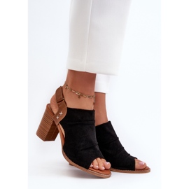 Dámské prolamované sandály na vysokém podpatku černá Rosca 2 Dámské prolamované sandály na vysokém podpatku černá Rosca 2