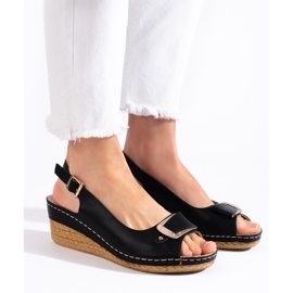 Černé espadrilkové sandály na nízkém klínku černá 2