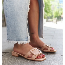 Béžové žabky s koženou vsadkou značky Wilia béžový 1