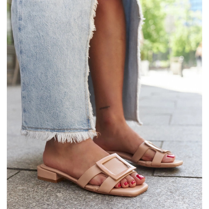 Béžové žabky s koženou vsadkou značky Wilia béžový 1