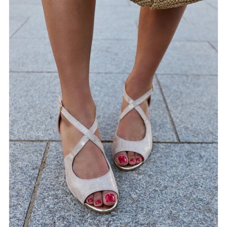 Sandály na vysokém podpatku s koženou stélkou Dahna béžový 2