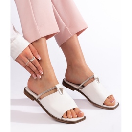 Dámské bílé ploché žabky bílý 1