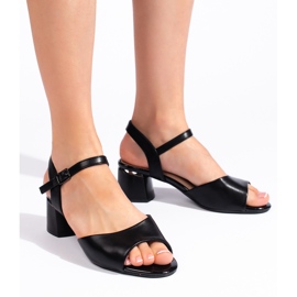 Elegantní černé dámské sandály na vysokém podpatku značky Sergio Leone černá 2