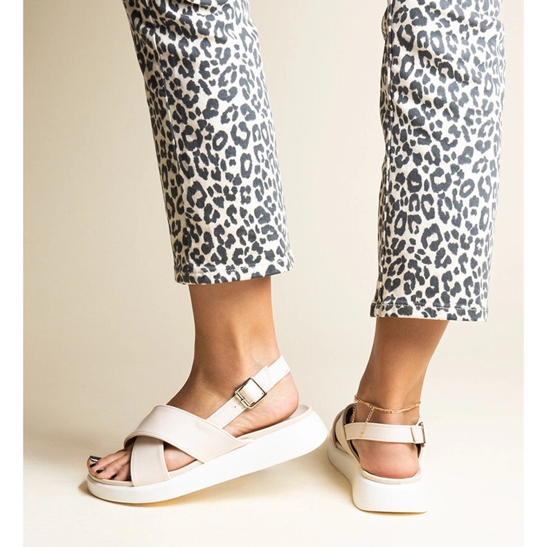 Béžové sandály na platformě Burnet béžový 1