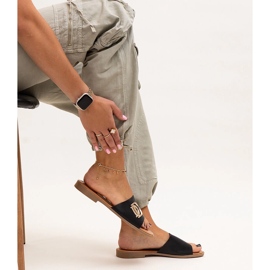 Černé žabky s přezkou Almeita černá 1