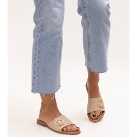 Béžové spony značky Almeita béžový 2