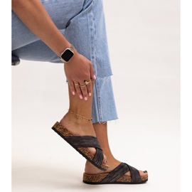 Pantofle s korkovou podrážkou Ribera lesk černá 1