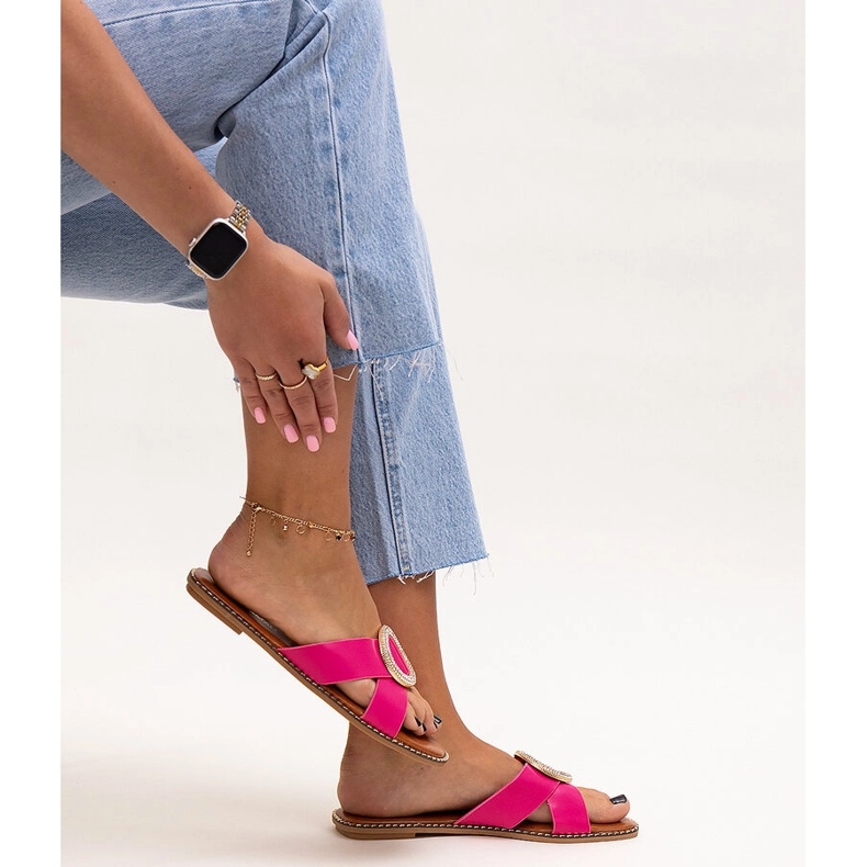 Čepice zdobené zirkonovou sponou Salimba růžový 1