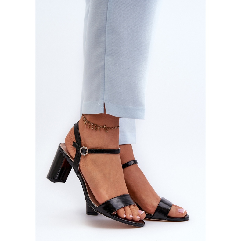 Černé sandály na vysokém podpatku Glindra černá 2 Černé sandály na vysokém podpatku Glindra černá 2