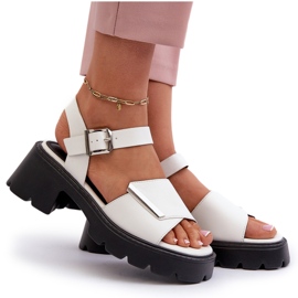 Dámské sandály z eko kůže s vysokými podpatky a platformou Vinceza 36257 White bílý 8